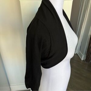 White House | Black Market - black shrug size xs